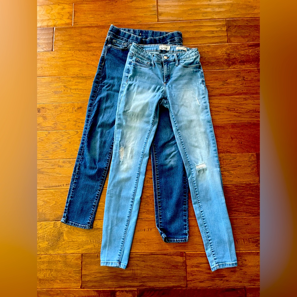 Lot of 2 pair Women’s Size 4 Jeans